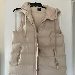 Zara Cream Sleeveless Puffer Vest with Hood